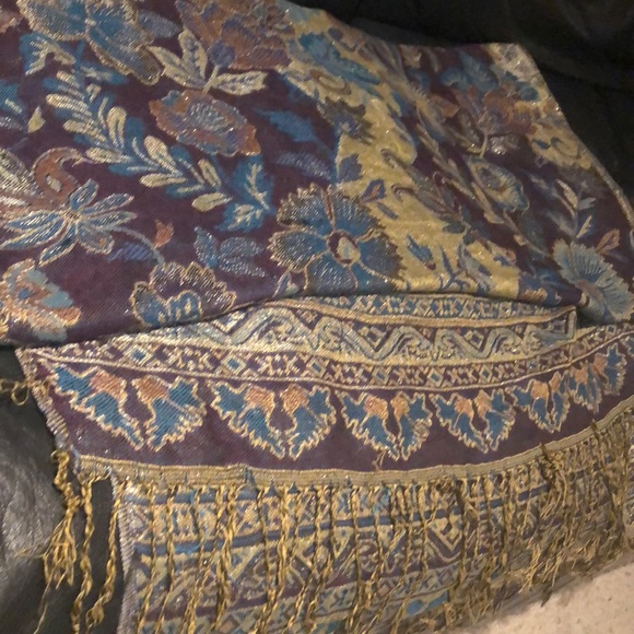 Purple Pashmina - Picture 1 of 8